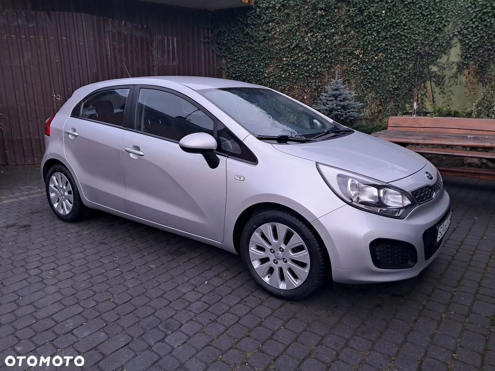 Kia Rio 1.4 Dream Team Edition - 1