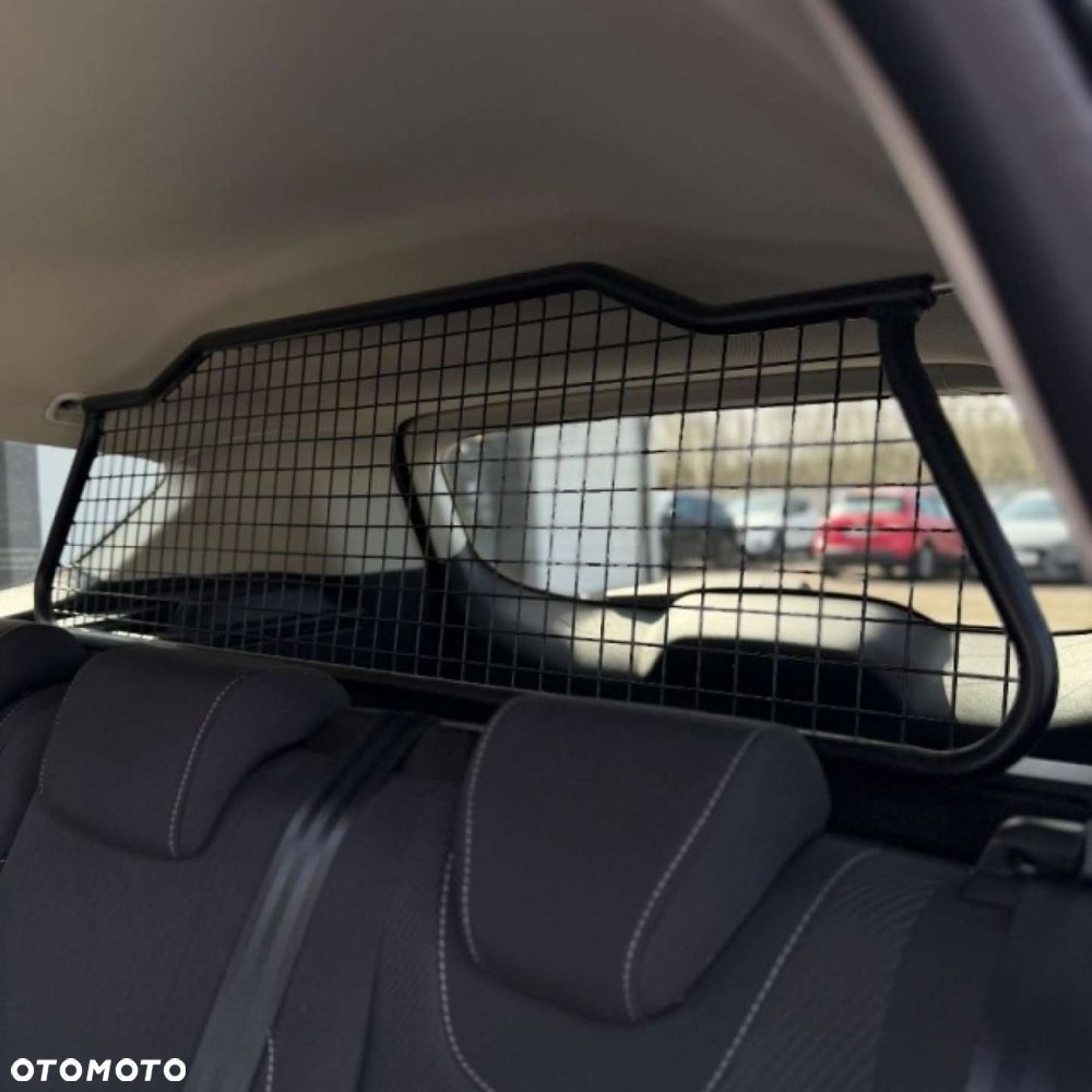 Ford Kuga 1.5 EcoBoost 2x4 Titanium - 30