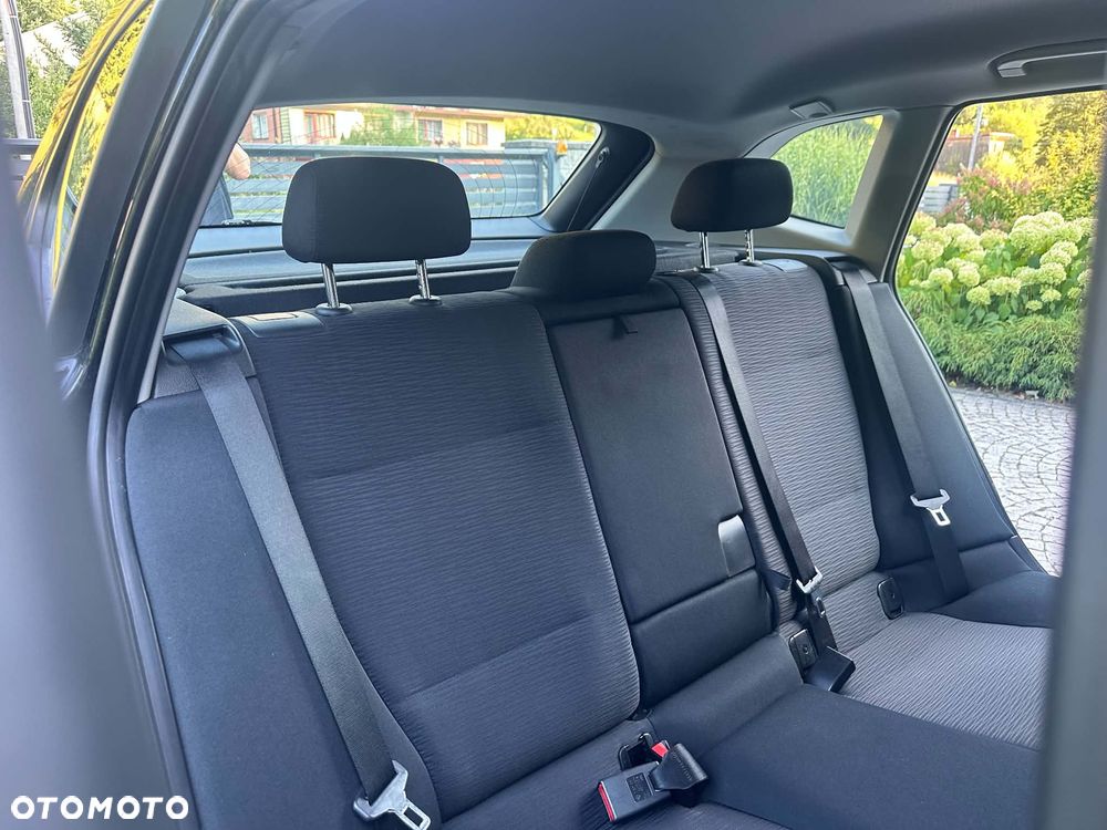 BMW X1 xDrive18d - 14