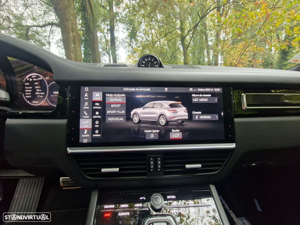 Porsche Cayenne Turbo - 58