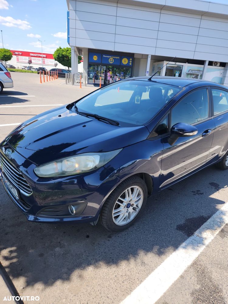Ford Fiesta - 2