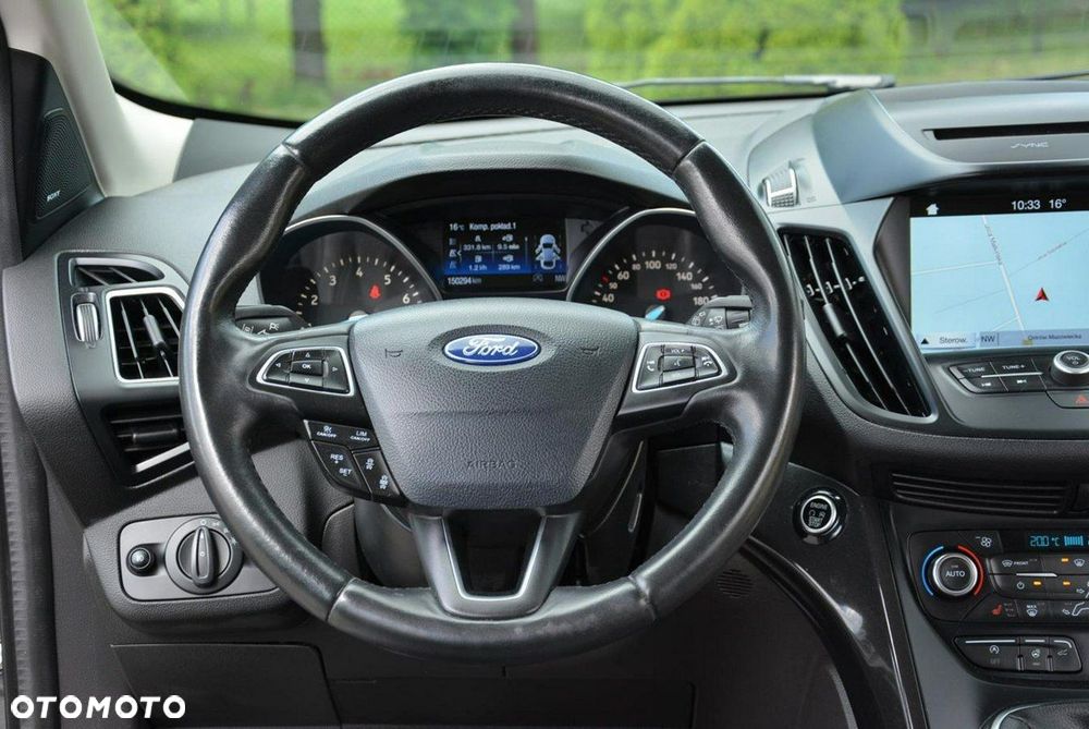 Ford Kuga 1.5 EcoBoost 2x4 Titanium - 25