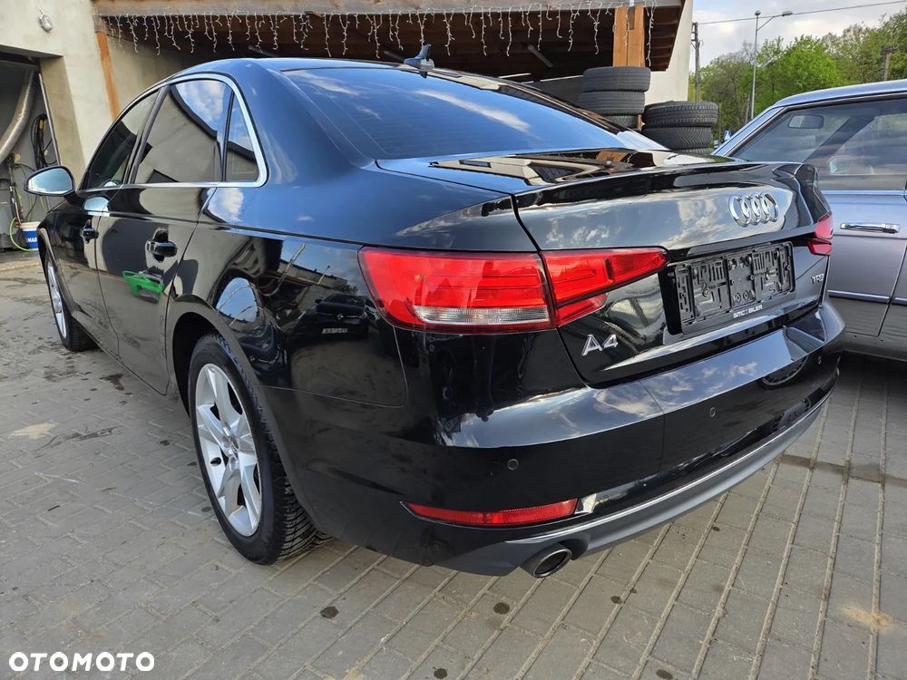 Audi A4 Limousine 1.4 TFSI Sport - 17
