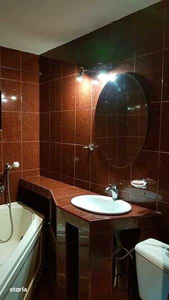 inchiriez apartament cu 3 camere in Sanmartin — fotografia 3