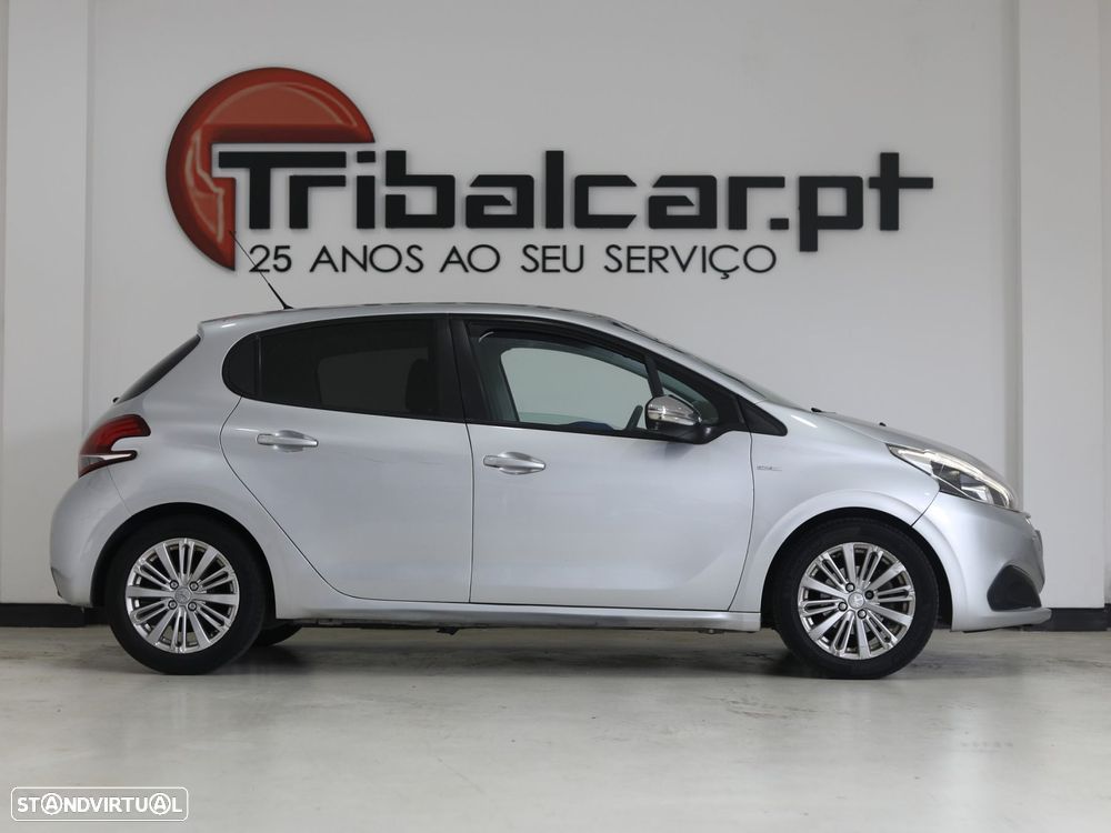 Peugeot 208 1.2 VTi SE Style - 5