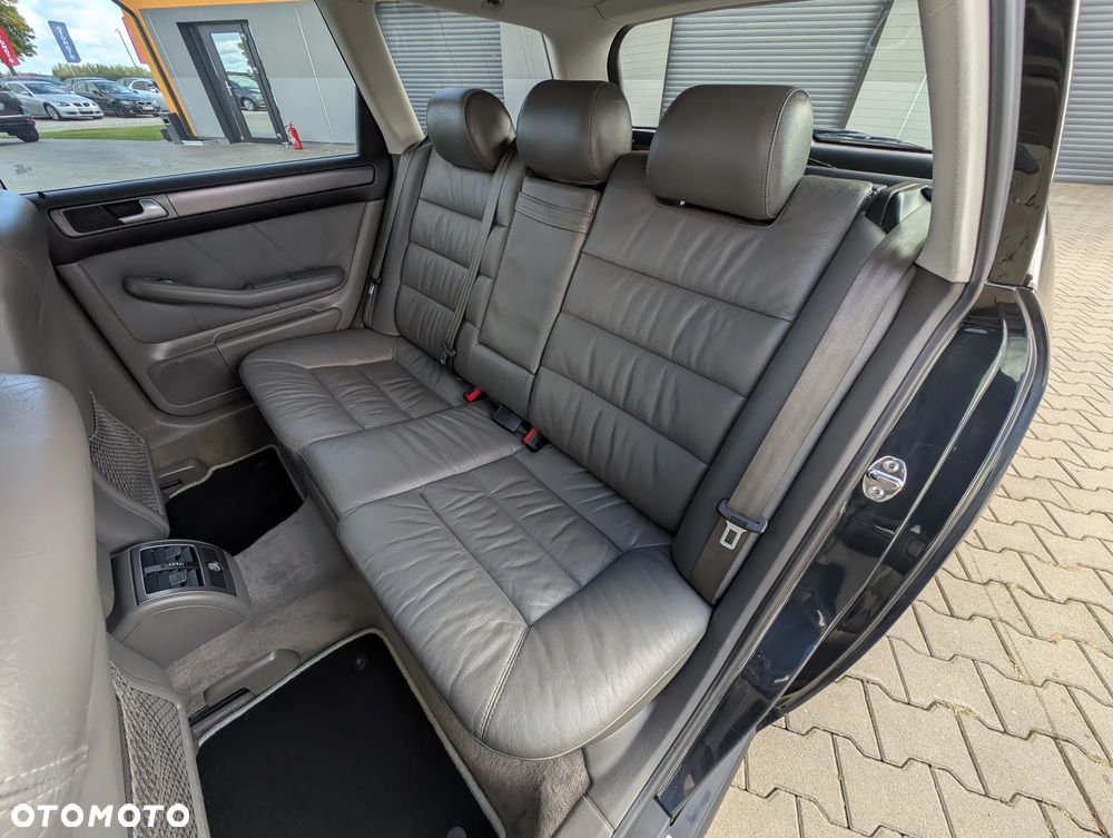 Audi A6 Avant 2.4 Quattro Tiptr - 36