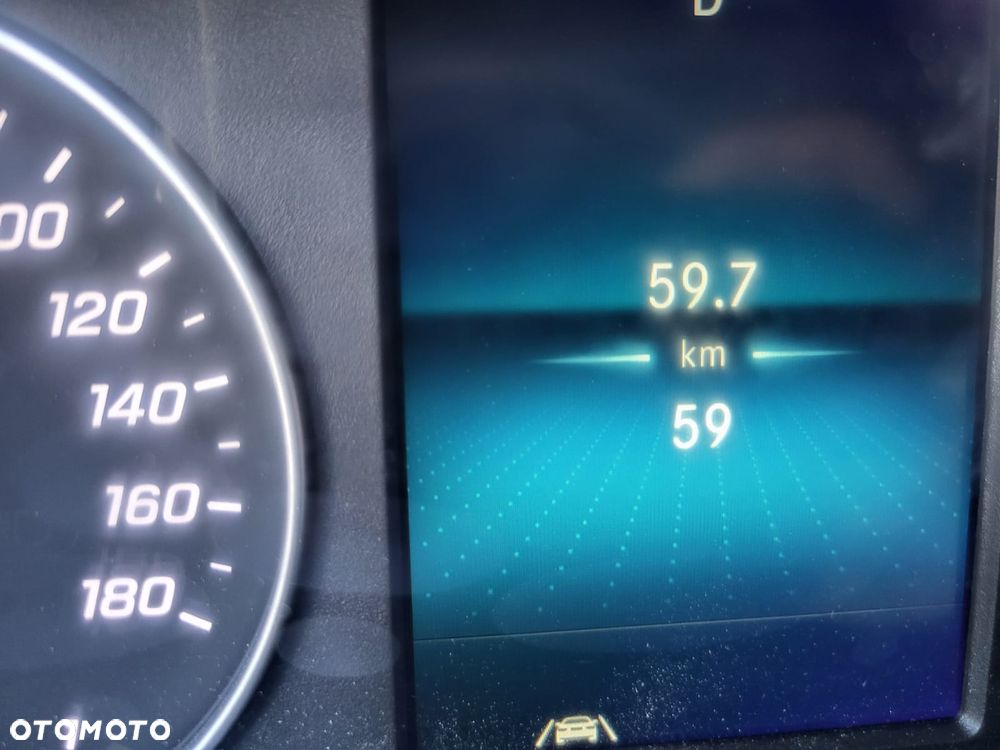 Mercedes-Benz Sprinter 519 CDI 24 miejsca + 4 stojące NOWY - 18