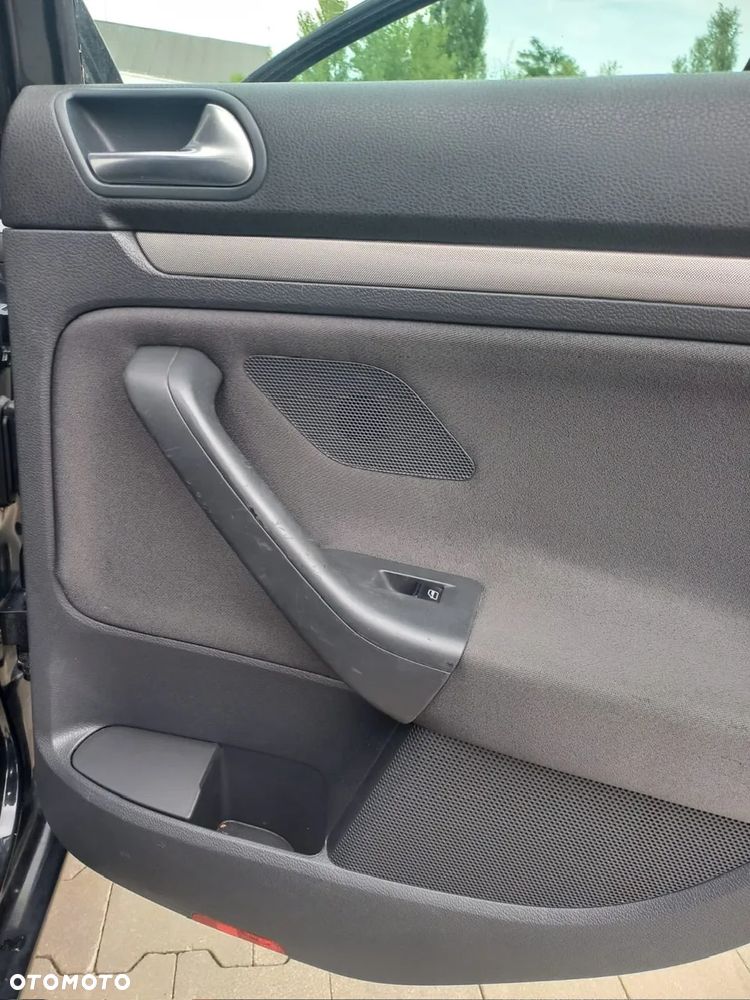 Volkswagen Golf 1.9 TDI Goal - 35