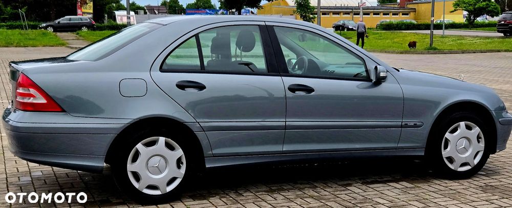 Mercedes-Benz Klasa C 180 Kompressor Classic Sport Edition - 8
