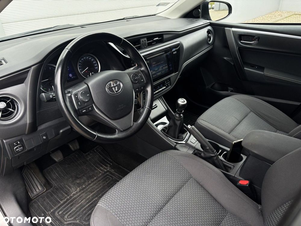 Toyota Corolla 1.6 Comfort - 11