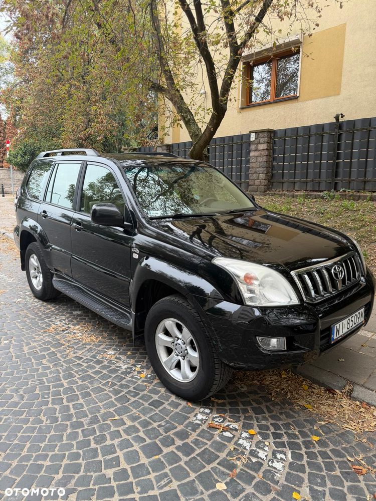 Toyota Land Cruiser - 1