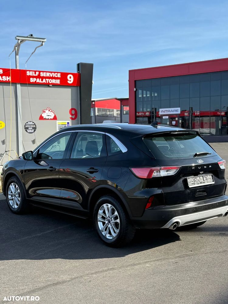 FORD Kuga 2021 — imagine 2