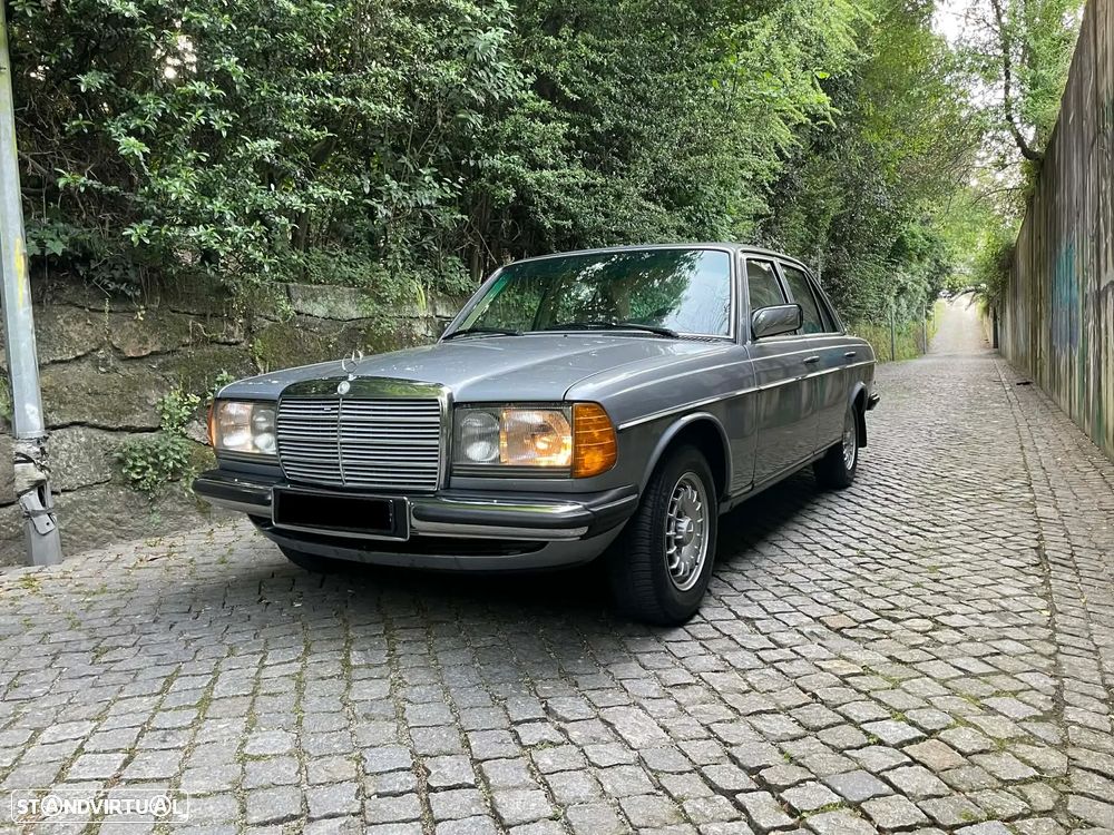 Mercedes-Benz W123 (1976-1986) - 28