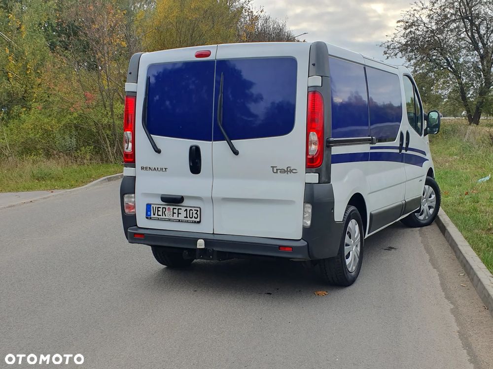 Renault TRAFIC - 10
