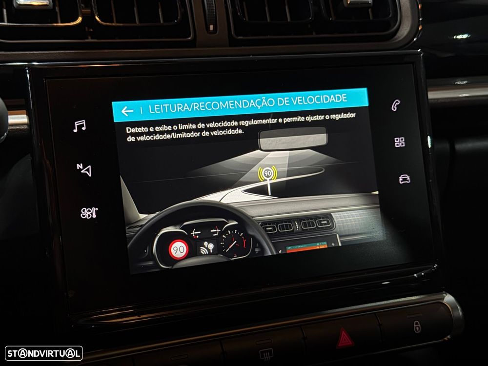 Citroën C3 1.2 PureTech Shine - 22