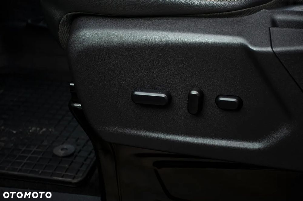 Ford Tourneo Custom 310 L1H1 VA Autm Titanium Business Edition - 19