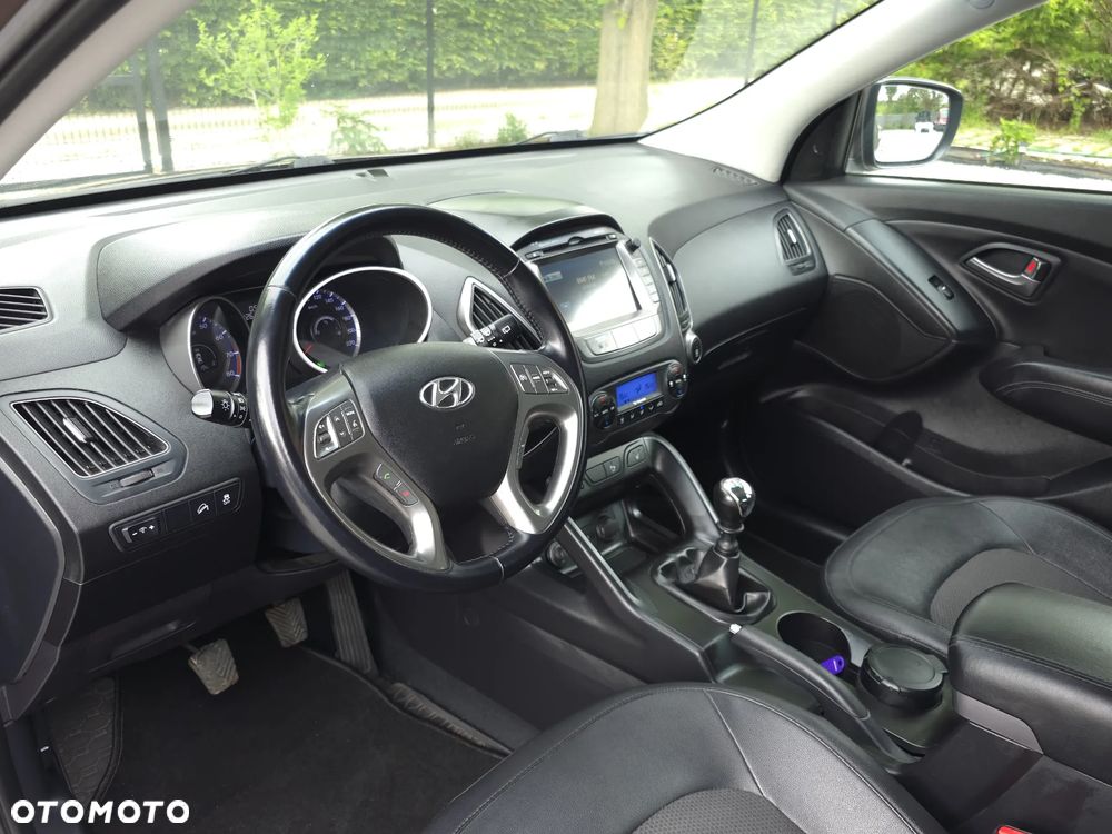 Hyundai ix35 1.6 2WD Fifa World Cup Edition - 8