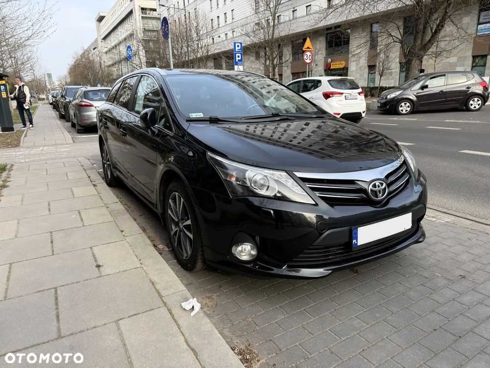 Toyota Avensis 2.0 Premium - 3