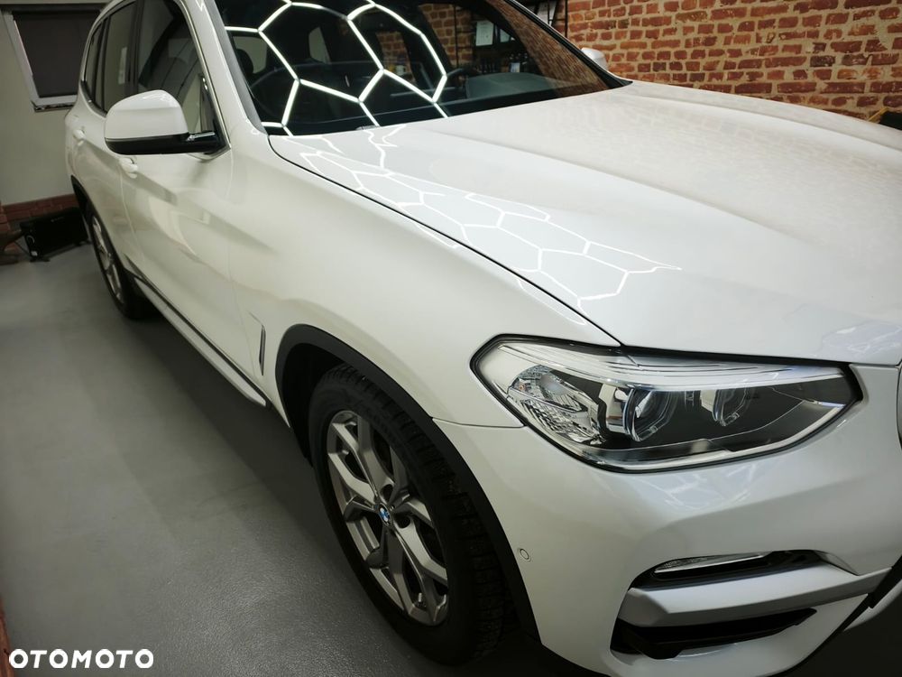 BMW X3 sDrive18d MHEV xLine - 4