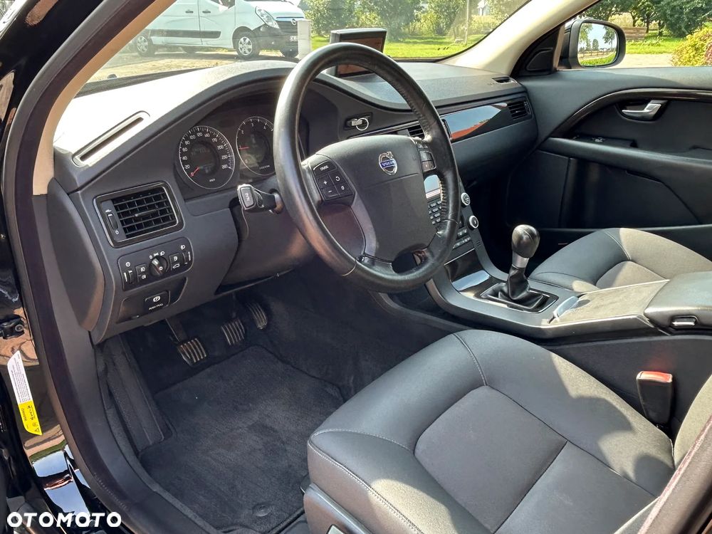 Volvo V70 2.0D Momentum - 16