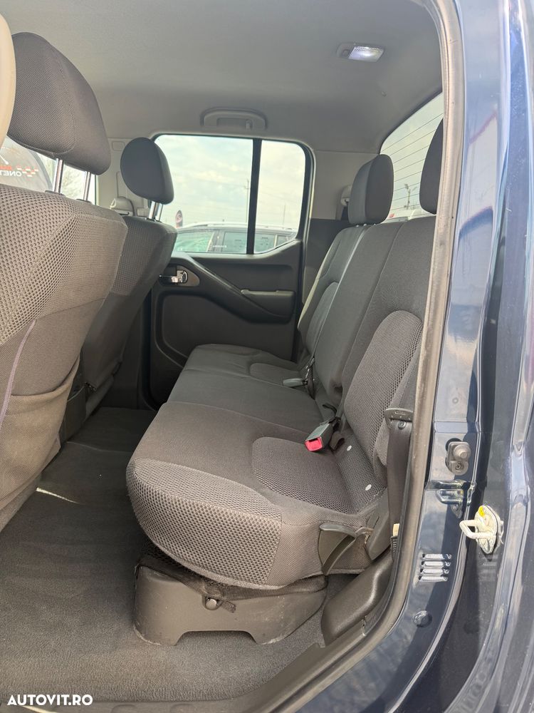 Nissan Navara Premium - 13