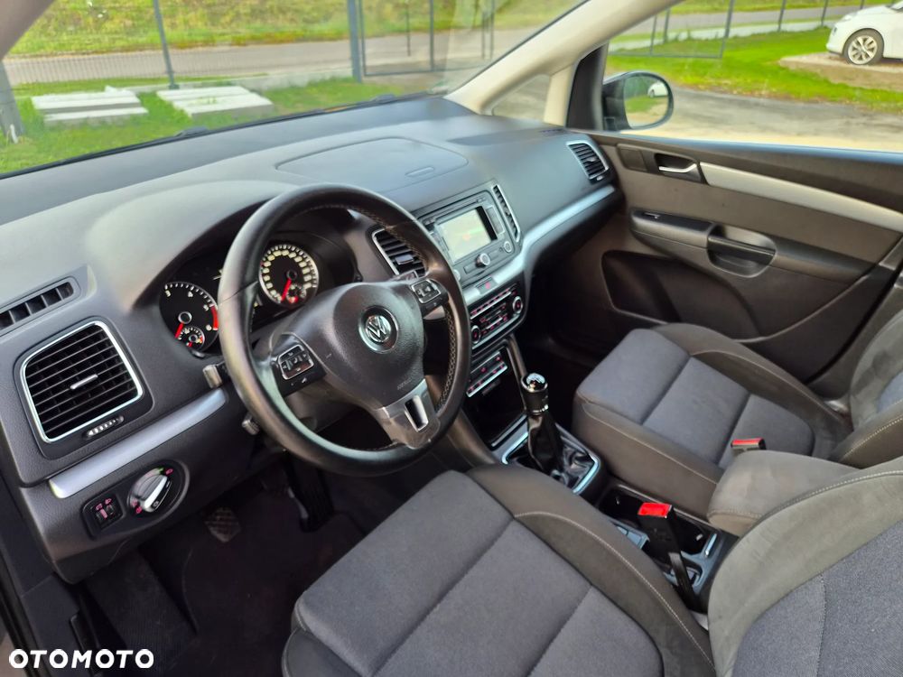 Volkswagen Sharan - 38