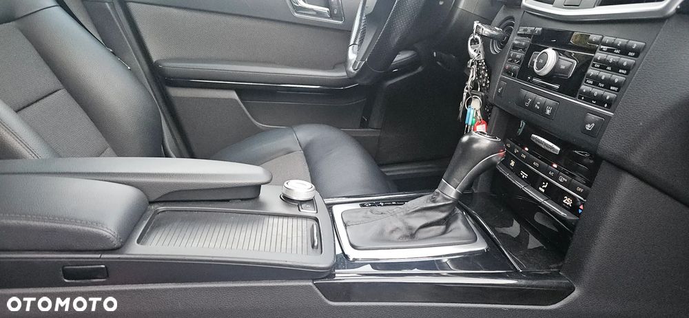 Mercedes-Benz Klasa E - 30