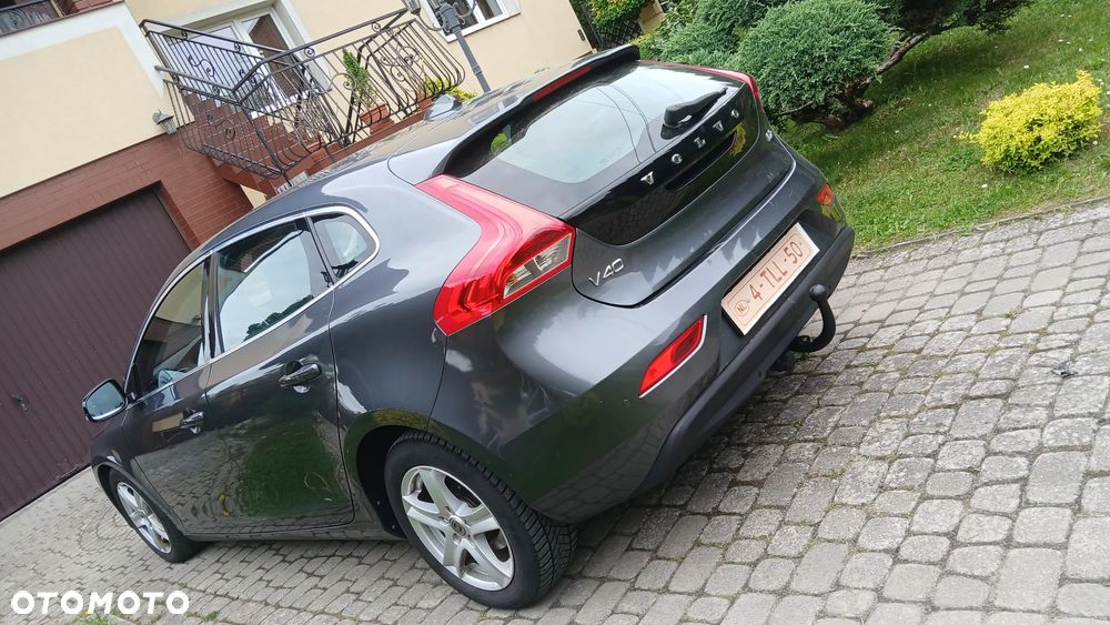 Volvo V40 D2 - 13