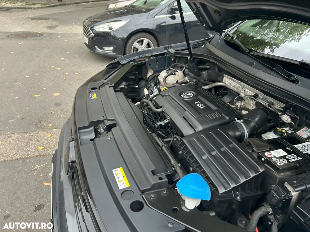 Volkswagen Tiguan - 12