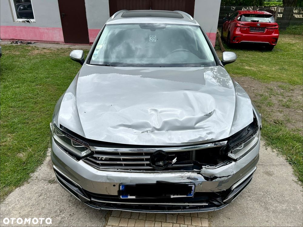 Volkswagen Passat 2.0 TDI (BlueMotion Technology) DSG Comfortline - 4