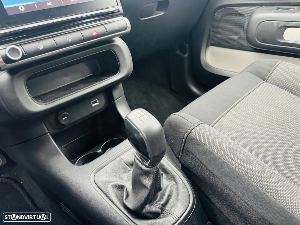 Citroën C3 1.2 PureTech Shine - 27