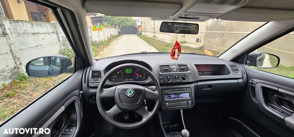 Skoda Fabia 1.2 TSI Ambiente - 8