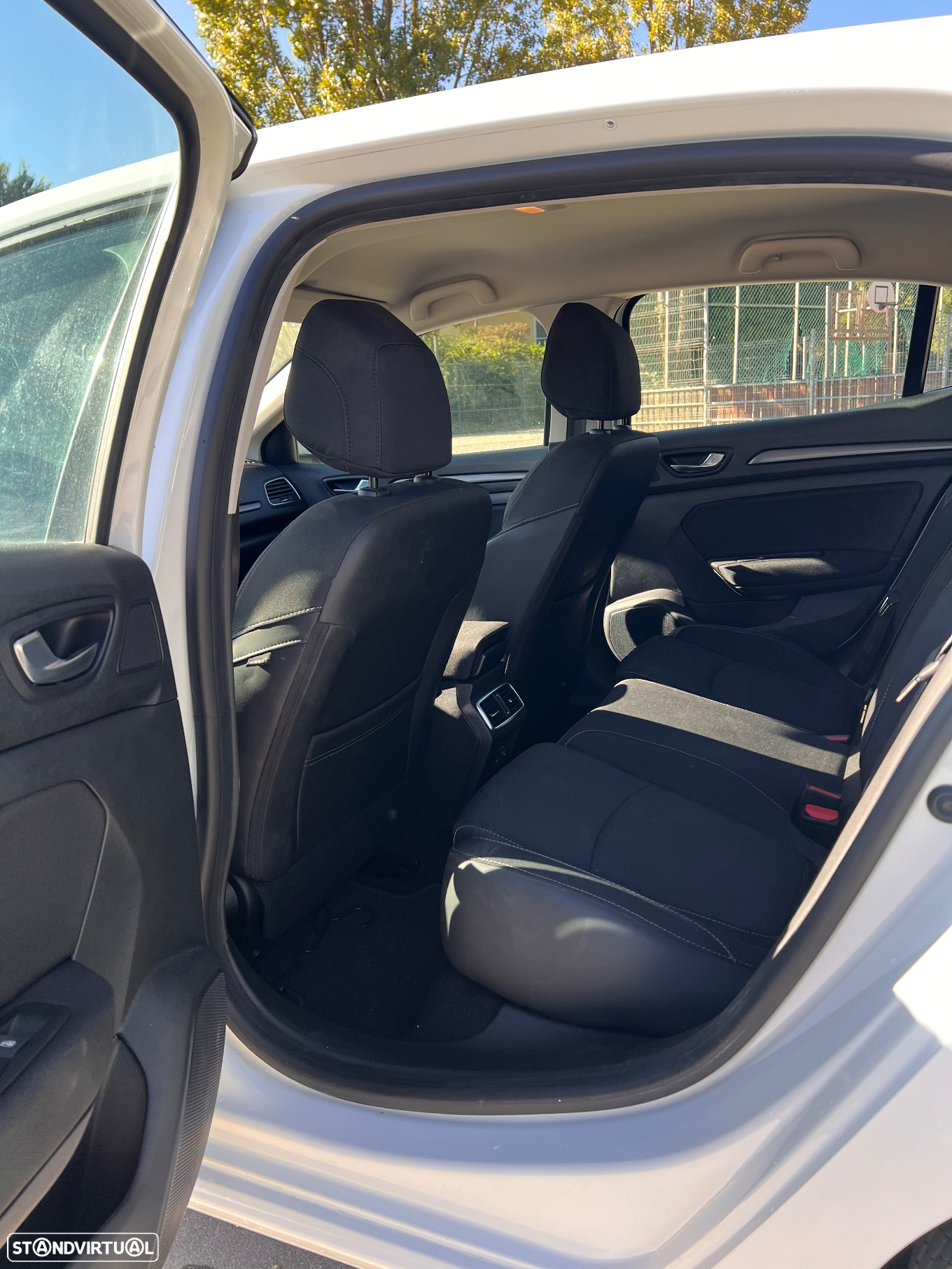 Renault Mégane 1.5 Blue dCi Limited - 15
