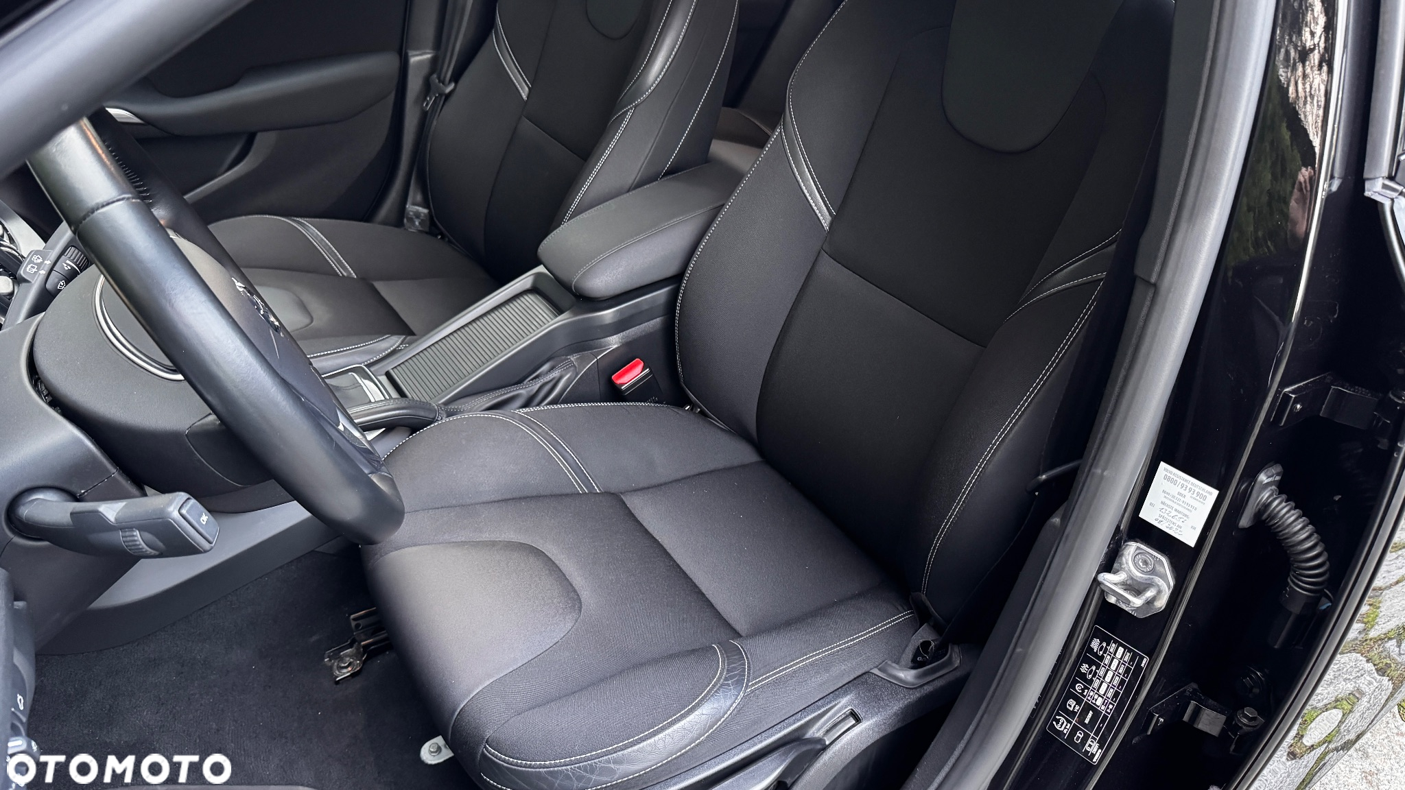 Volvo V40 D4 Geartronic Summum - 9