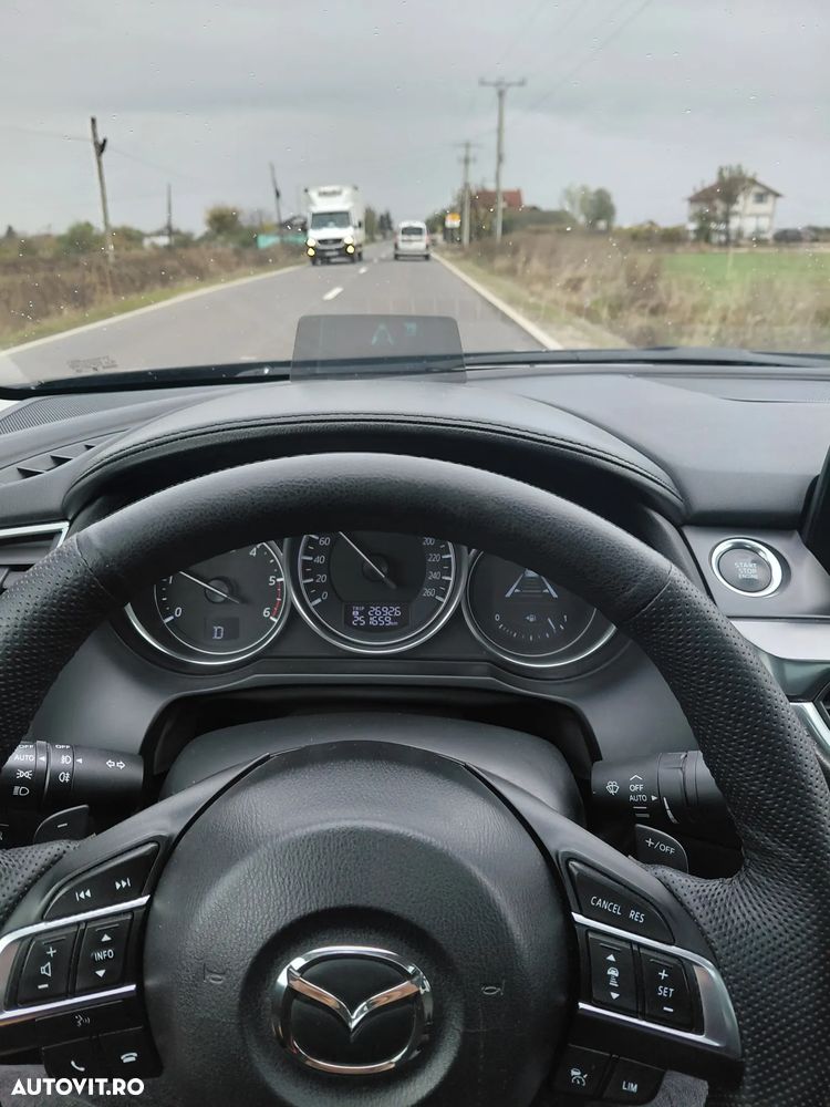 Mazda 6 CD175 AT Revolution Top - 12