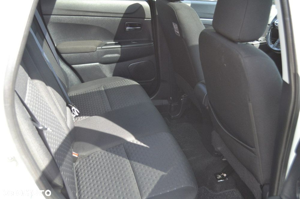 Mitsubishi ASX 1.6 2WD Comfort Edition - 12