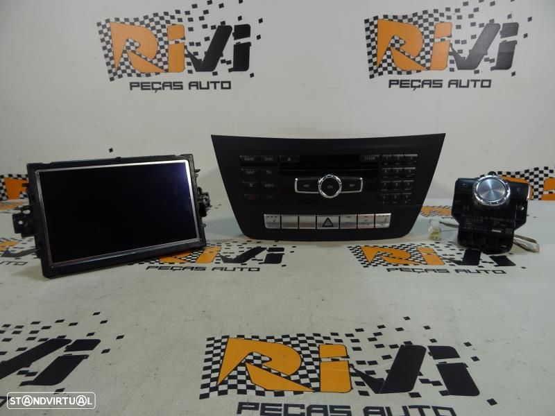 Kit Display / Ecrã Mercedes W204 - 1