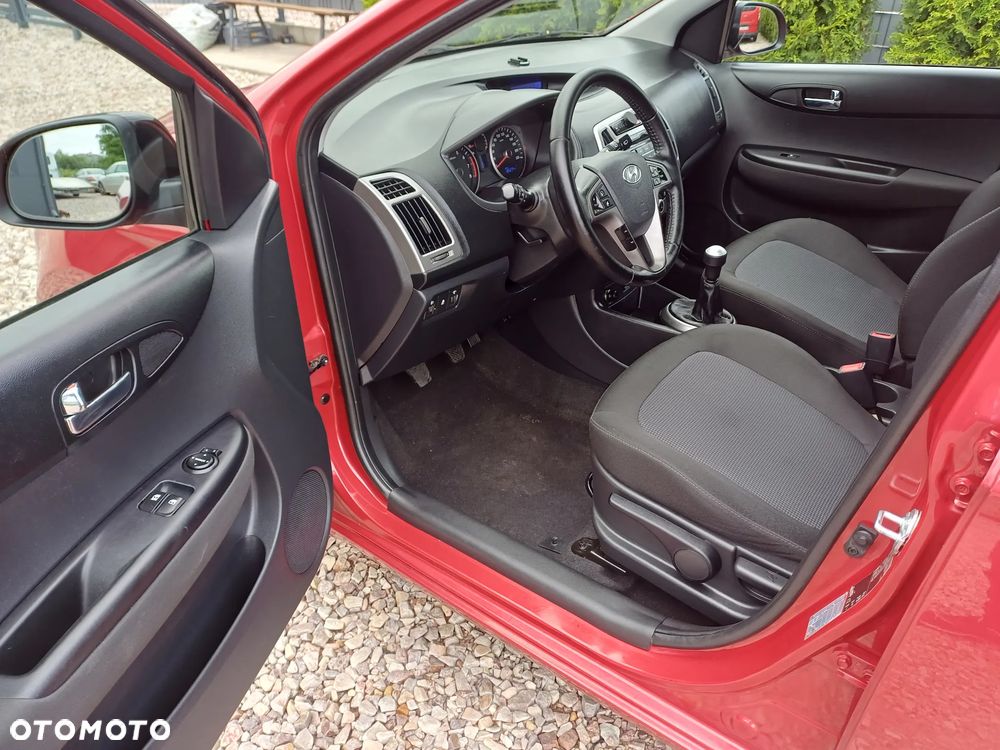 Hyundai i20 1.2 Intro Edition - 22