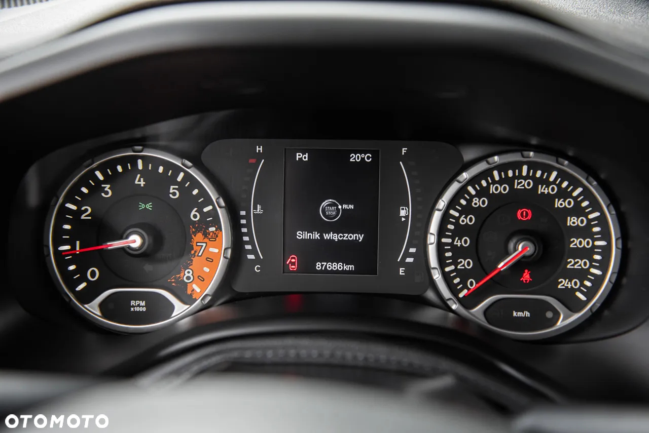 Jeep Renegade - 19