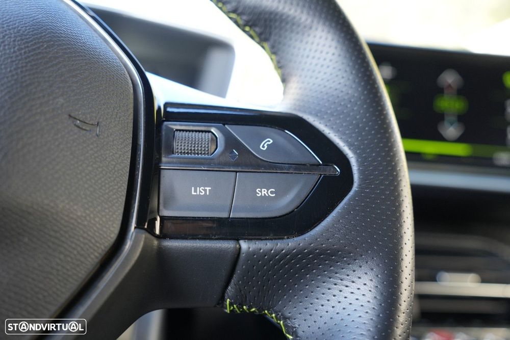 Peugeot 2008 1.2 PureTech GT Line - 16