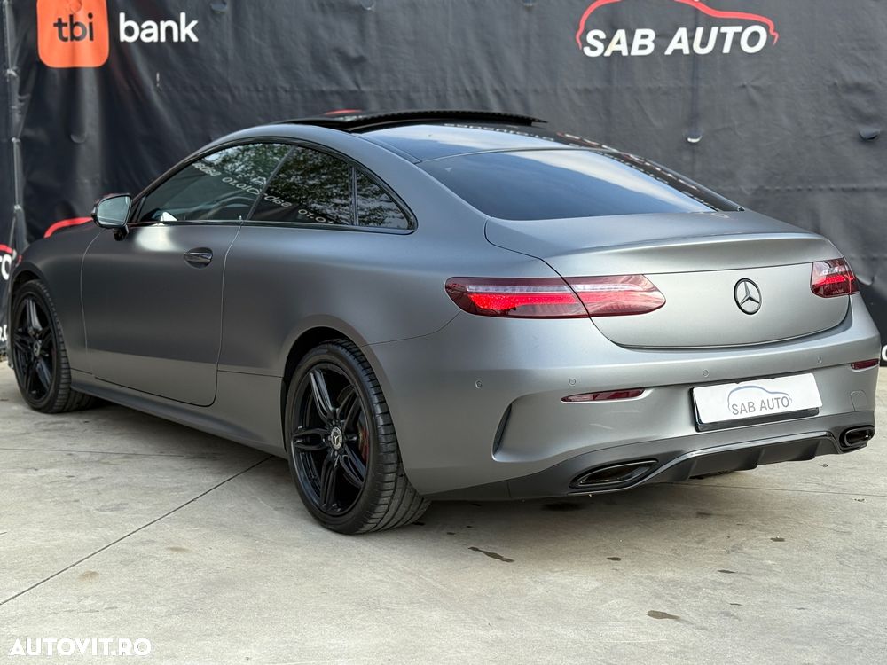 Mercedes-Benz E 450 Coupe 4MATIC Aut. - 27