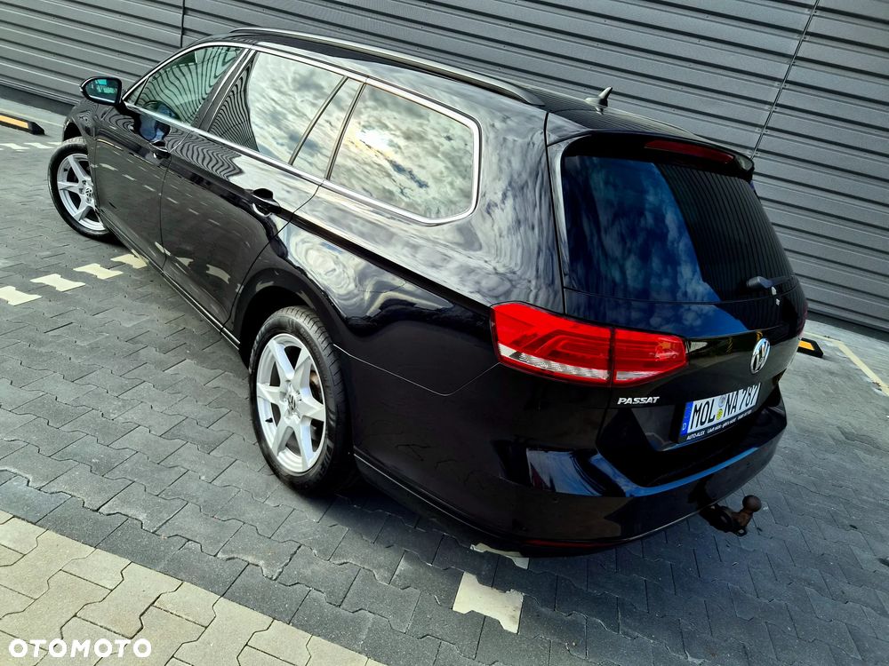 Volkswagen Passat Variant 2.0 TDI (BlueMotion Technology) Trendline - 21