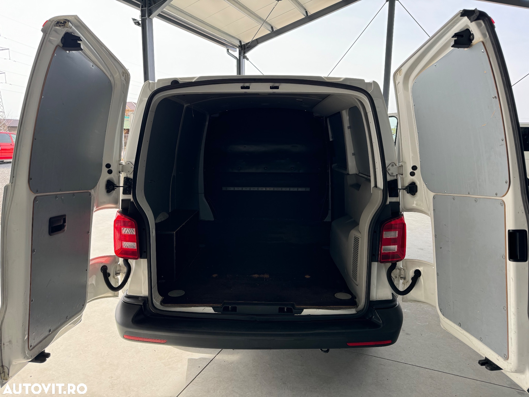 Volkswagen Transporter - 7