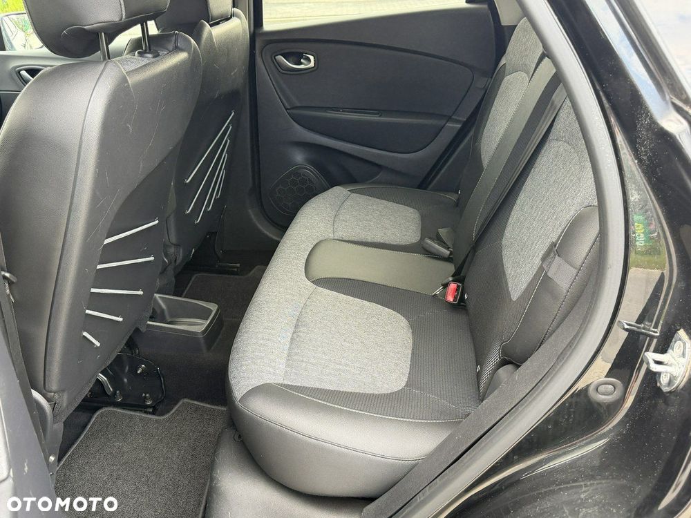 Renault Captur - 32