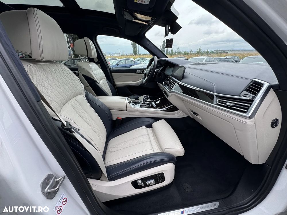 BMW X7 M50d - 35