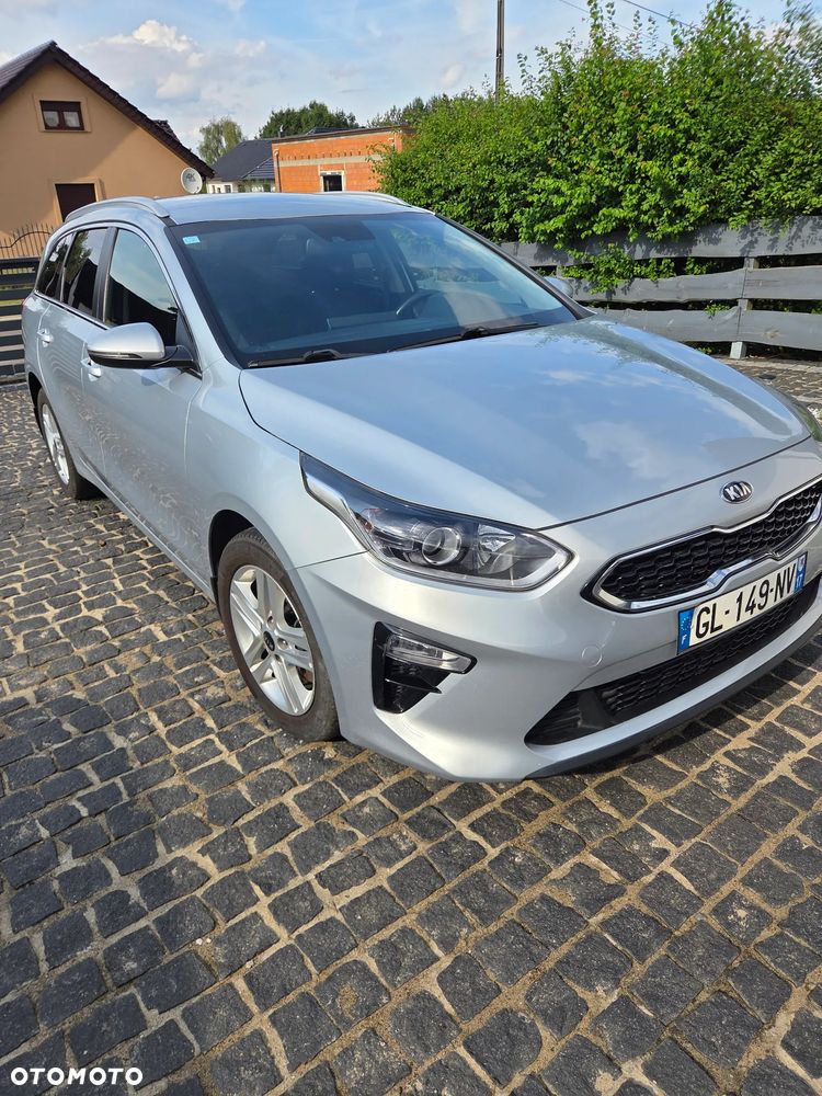 Kia Ceed 1.6 CRDi Eco-Dynamics+ (48V Mild-Hybrid) Platinum Edition - 2