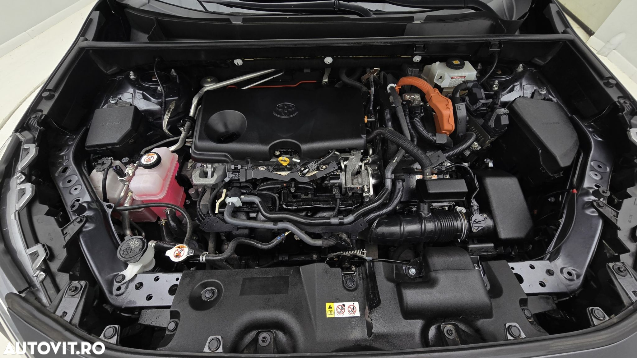 Toyota RAV4 2.5 Hybrid VVT-iE 4x4 Dynamic - 24