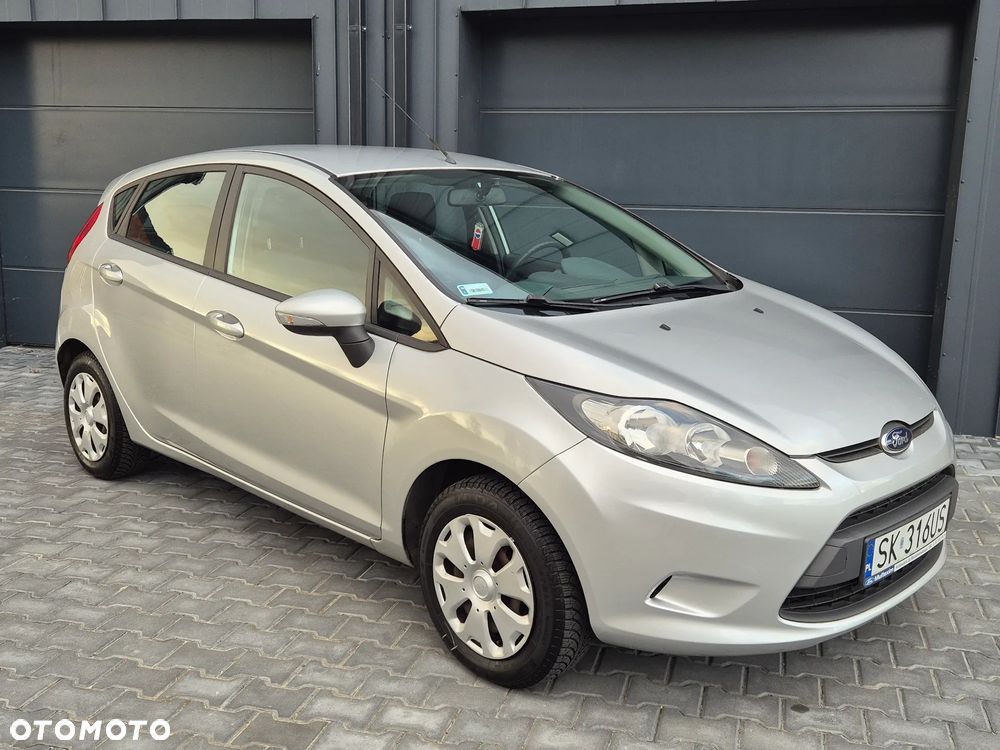 Ford Fiesta 1.25 Silver X - 32