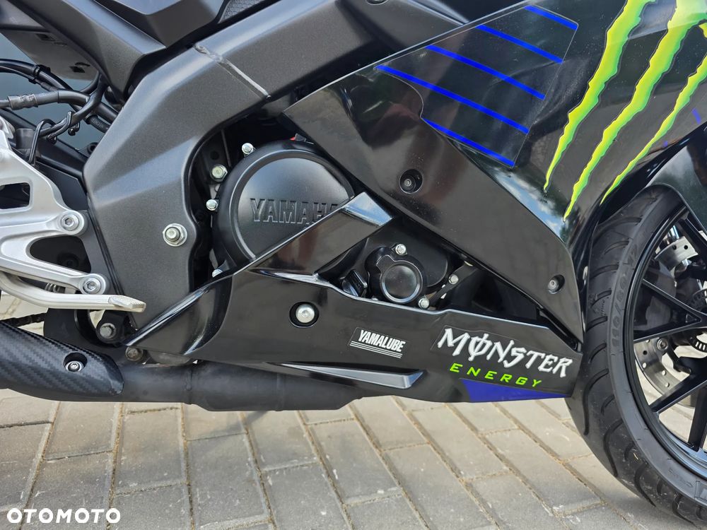 Yamaha YZF - 12
