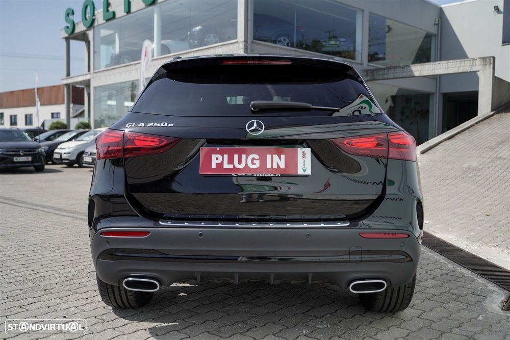 Mercedes-Benz GLA 250 e AMG Line - 4